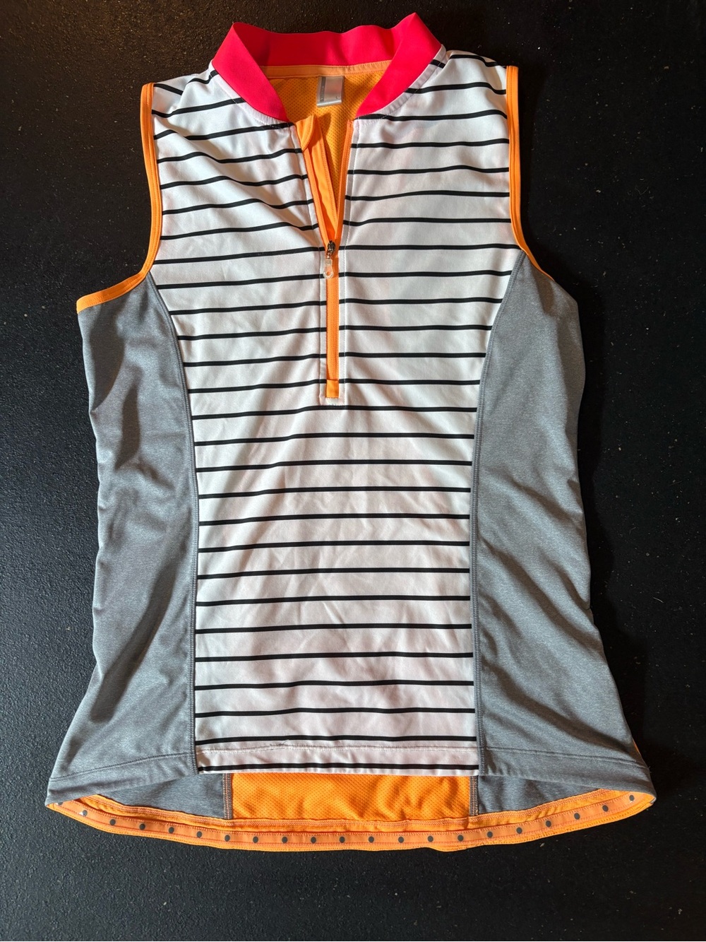 Mondetta Sleeveless Cycling Top- L